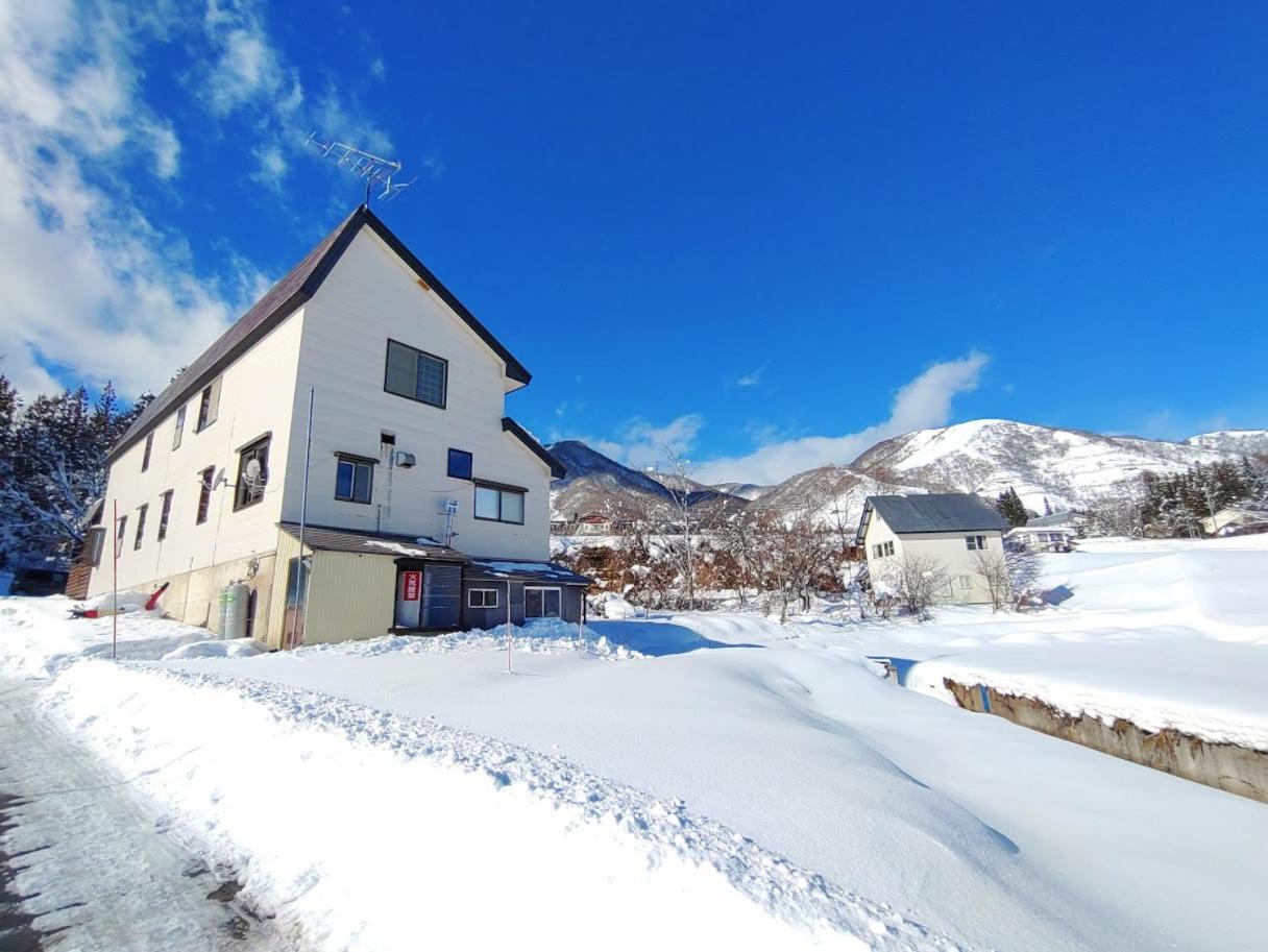 Hakuba Norikura Wakaguri Guesthouse Otari ภายนอก รูปภาพ